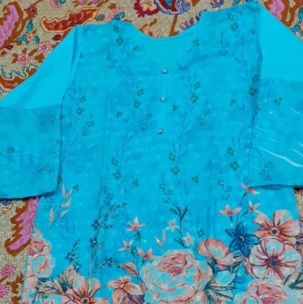 Pakistani kurti